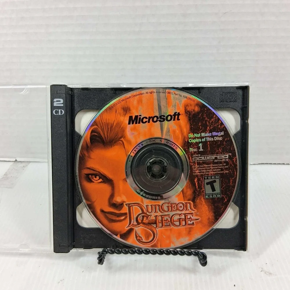 Dungeon Siege PC Game 2001 Microsoft Gas Powered Games 2-Disc CD-ROM X08-25508